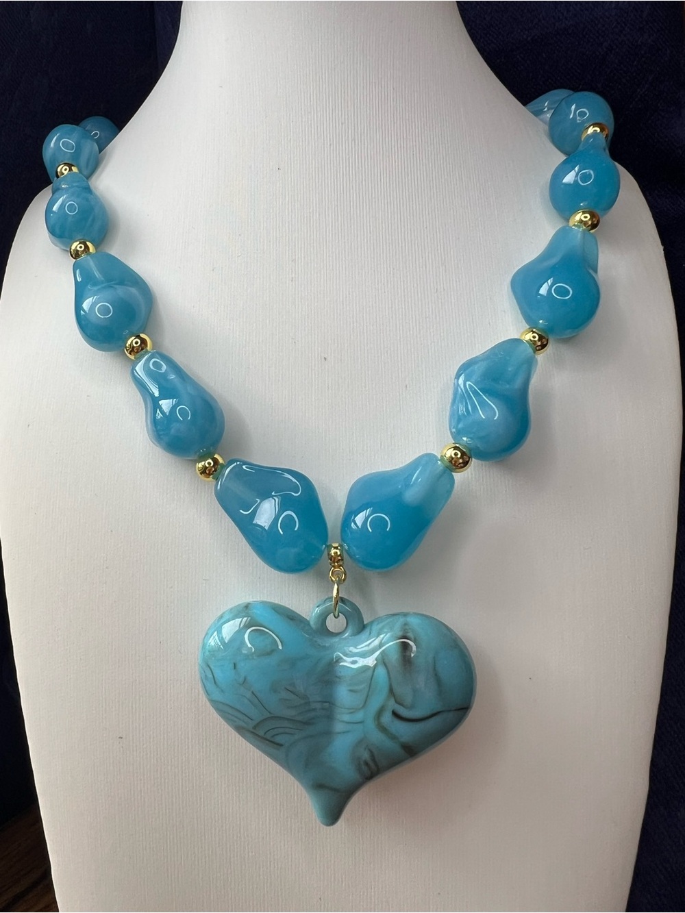Mayamar Resin Turquoise Heart Pendant Statement Necklace NWOT